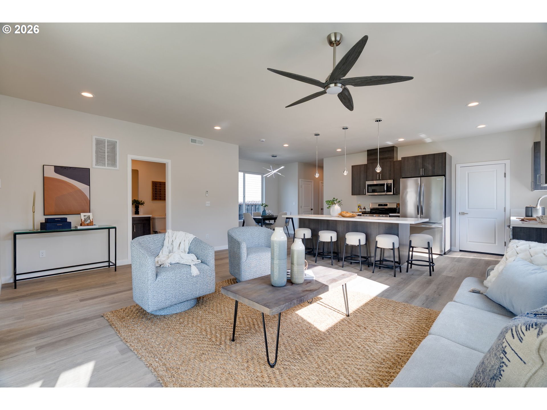 28683 Southwest Canyon Creek Road Wilsonville, OR 97070 - Photo 13 of 37