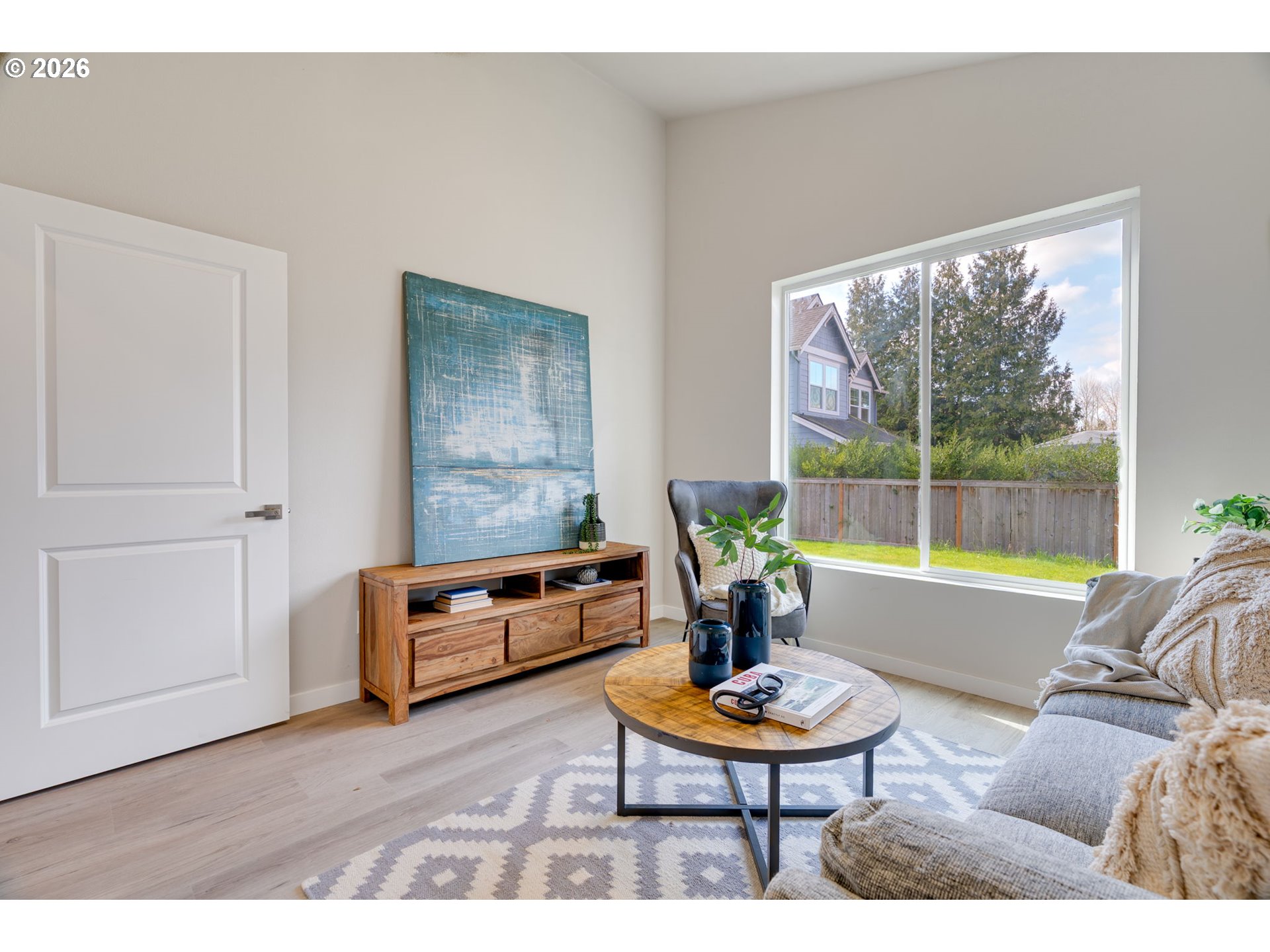 28683 Southwest Canyon Creek Road Wilsonville, OR 97070 - Photo 18 of 37 Bedroom