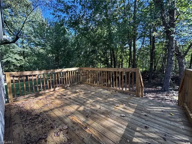 $245,500 | 318 Saddlebrook Drive, Summerfield, NC 27358