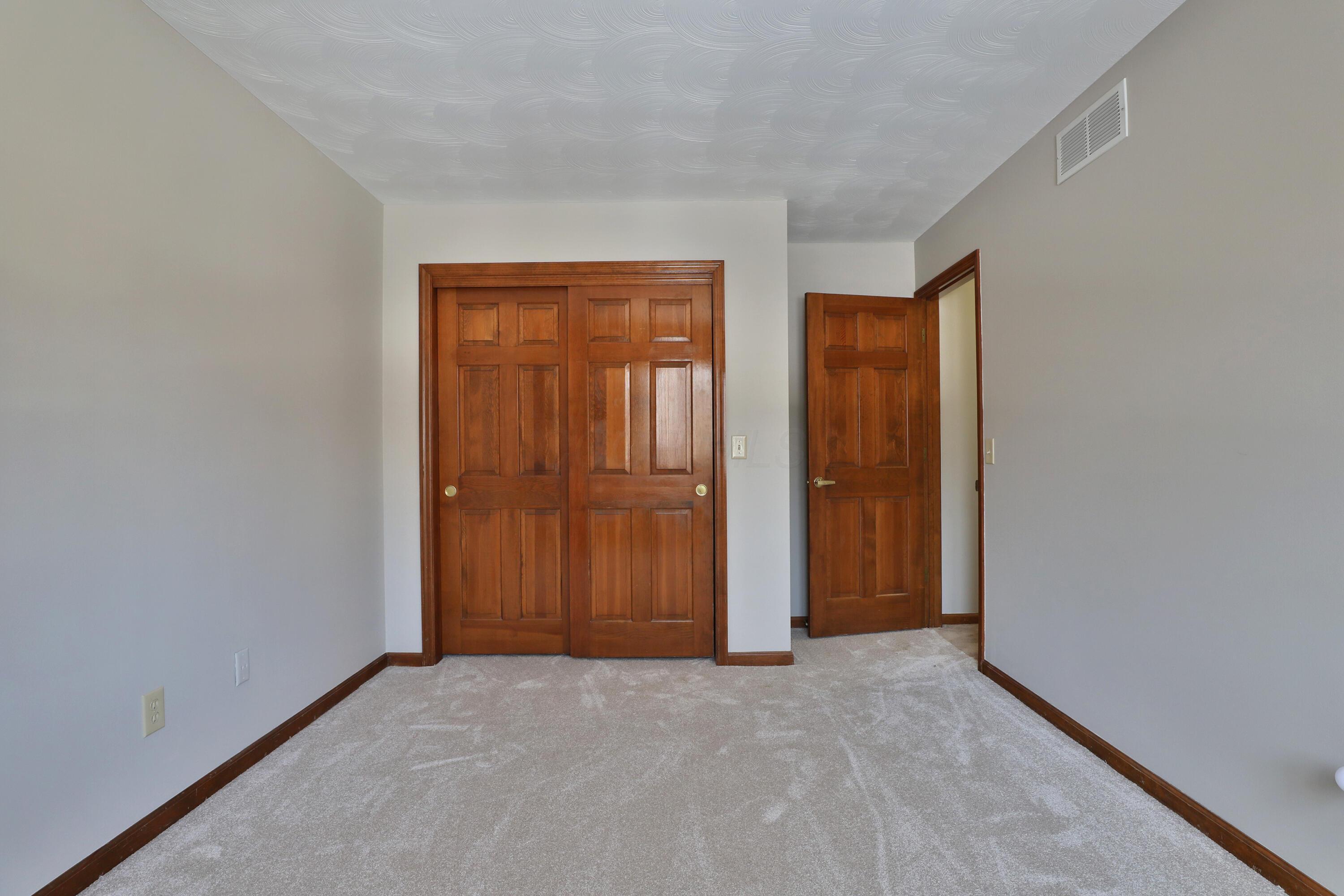 613 Deer Run Road Westerville, OH 43081 - Photo 30 of 39 Bedroom 2