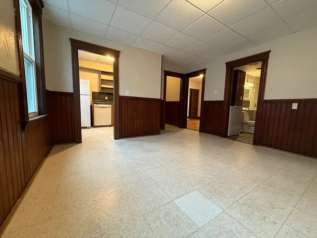 $2,000 | 38 Ames Street, Unit 2, Worcester, MA 01610