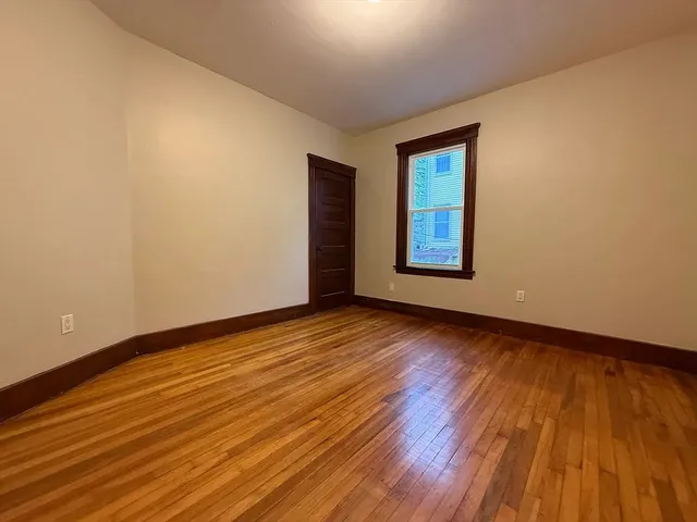 $2,000 | 38 Ames Street, Unit 2, Worcester, MA 01610