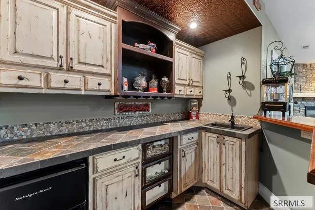 $968,000 | 1595 North 760 East, Shelley, ID 83274