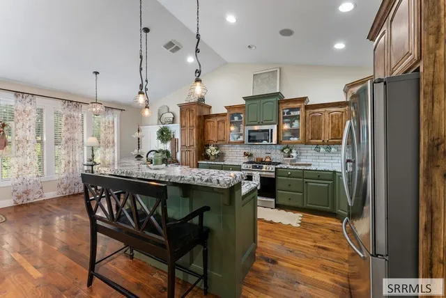 $968,000 | 1595 North 760 East, Shelley, ID 83274