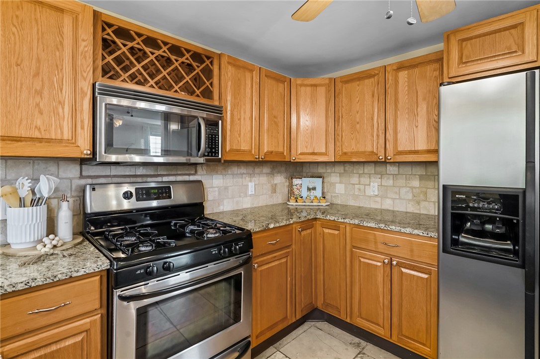 15 Nipmuc Trail, Unit A North Providence, RI 02904 - Photo 9 of 28