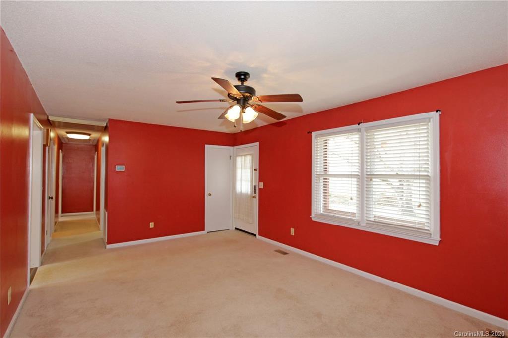 232 Sain Road Statesville, NC 28625 - Photo 11 of 32 Gallery Image 11