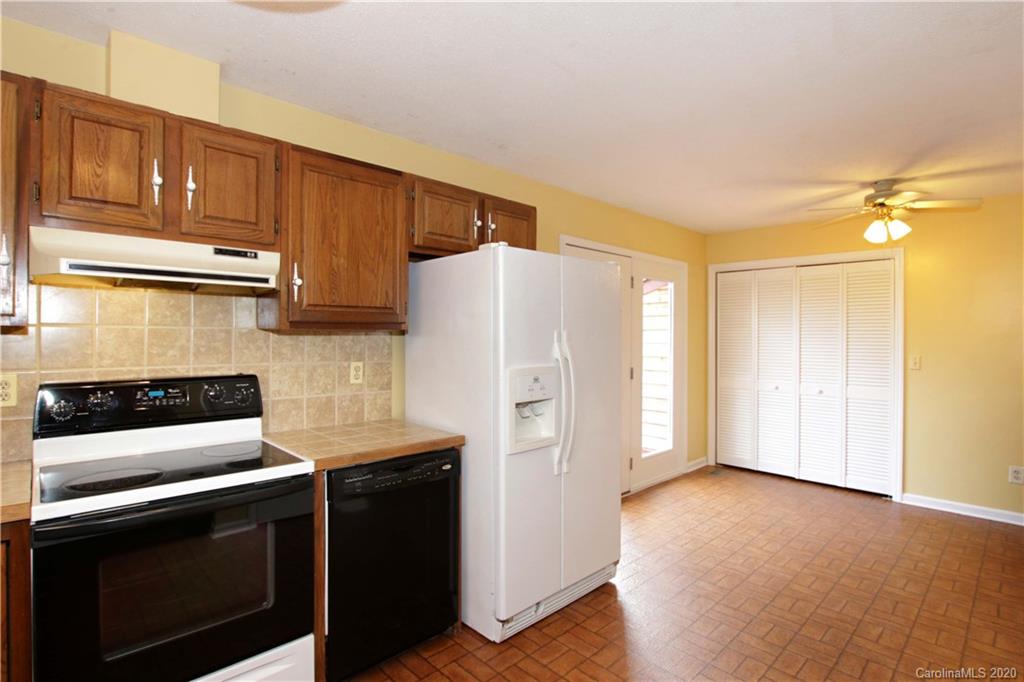 232 Sain Road Statesville, NC 28625 - Photo 7 of 32 Gallery Image 7
