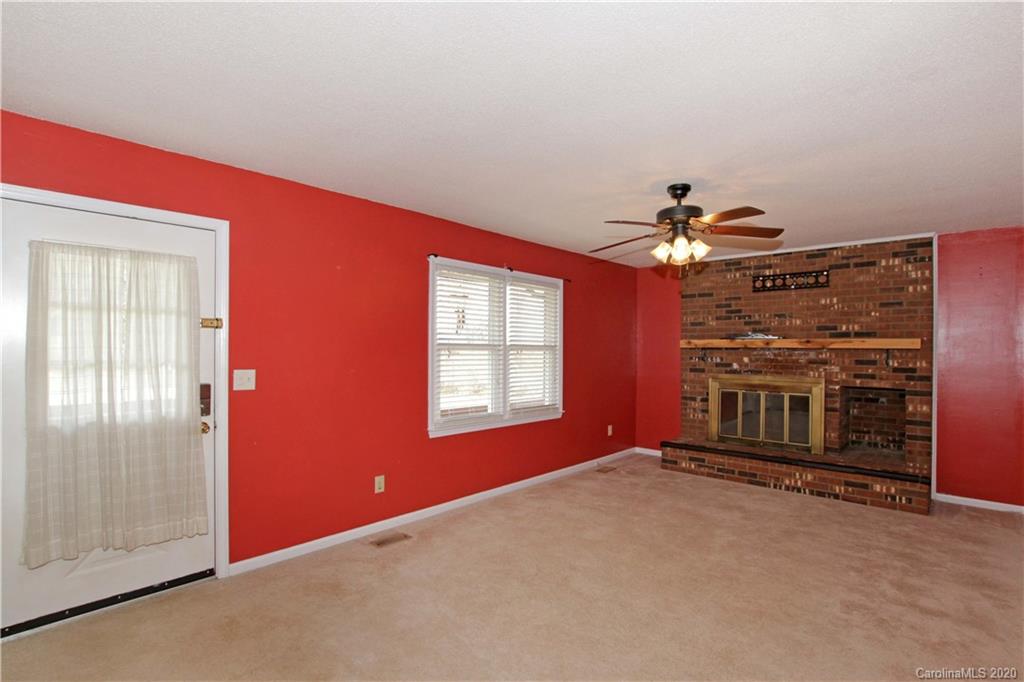232 Sain Road Statesville, NC 28625 - Photo 9 of 32 Gallery Image 9