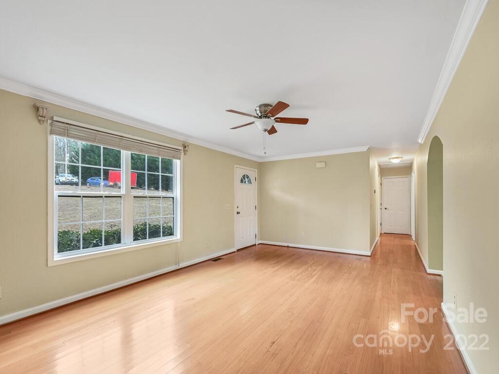 180 Weston Road Arden, NC 28704 - Photo 6 of 30 Gallery Image 6