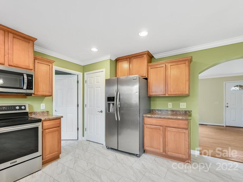 180 Weston Road Arden, NC 28704 - Photo 9 of 30 Gallery Image 9