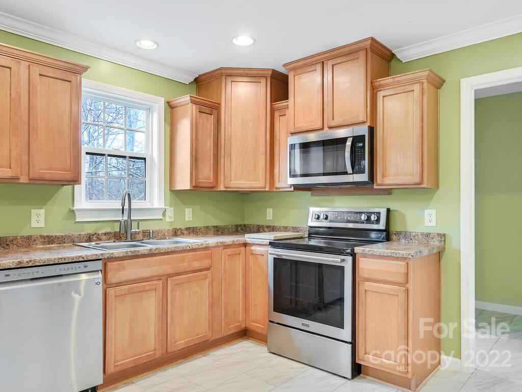180 Weston Road Arden, NC 28704 - Photo 10 of 30 Gallery Image 10