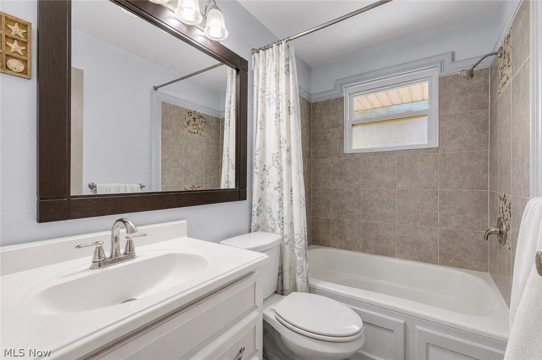 4146 Barclay Messerly Road Southington, OH 44470 - Photo 10 of 18
