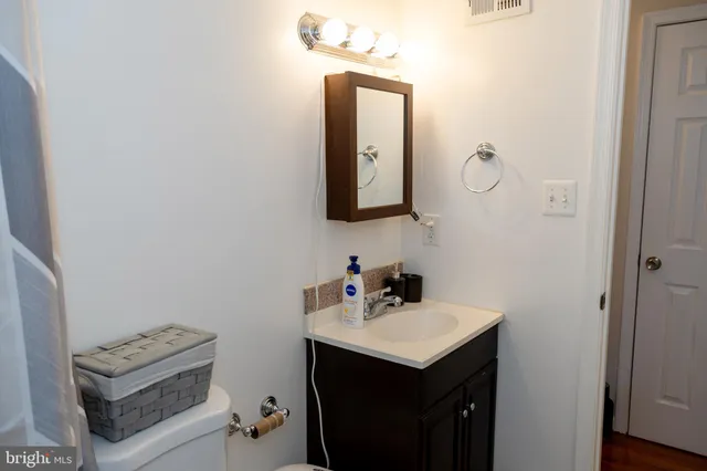 $2,442 | 5317 Macwood Drive, Woodbridge, VA 22193