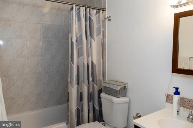 $2,442 | 5317 Macwood Drive, Woodbridge, VA 22193