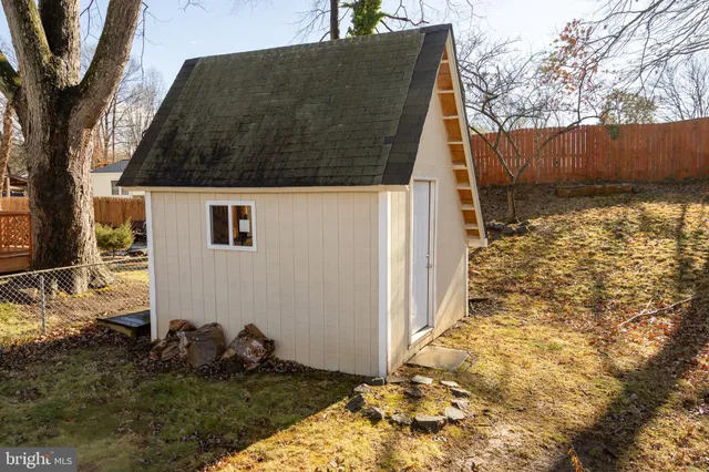 $2,442 | 5317 Macwood Drive, Woodbridge, VA 22193