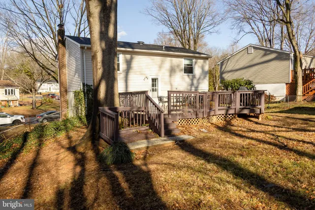 $2,442 | 5317 Macwood Drive, Woodbridge, VA 22193