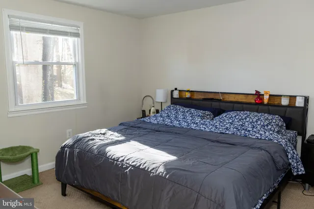 $2,442 | 5317 Macwood Drive, Woodbridge, VA 22193