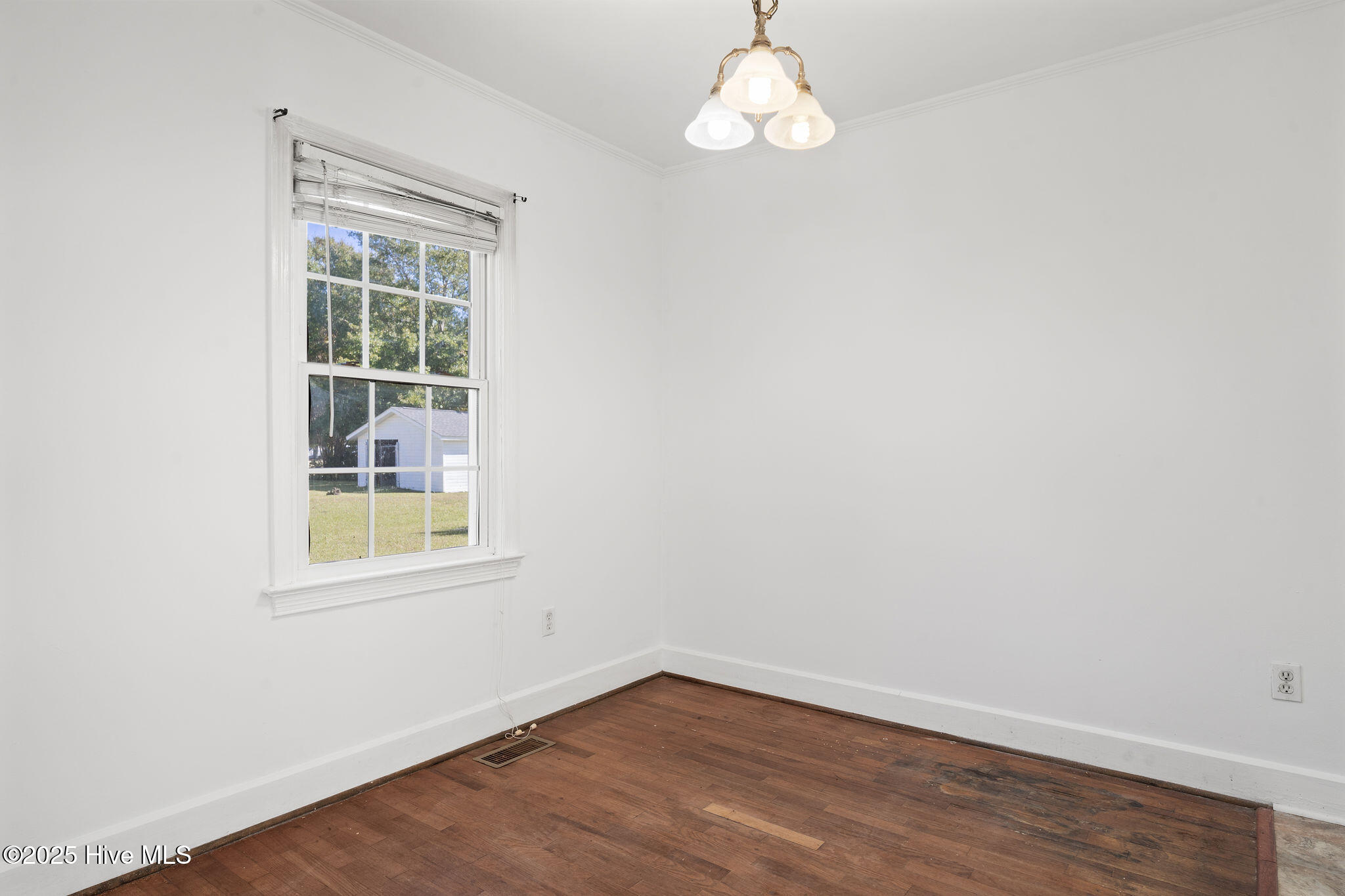 217 Stevens Street Wallace, NC 28466 - Photo 6 of 29 217stevens7