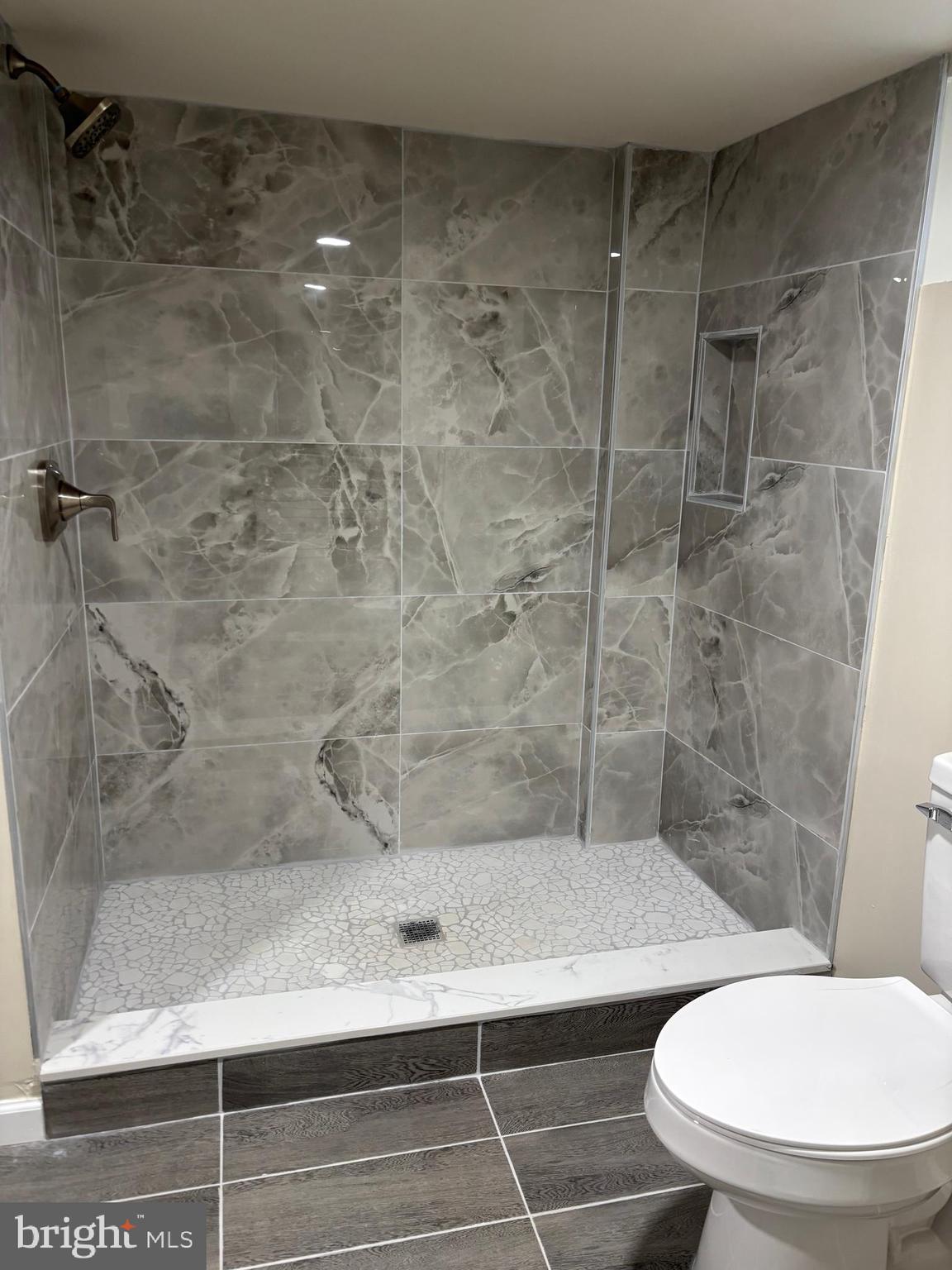 7423 Beverly Road Philadelphia, PA 19138 - Photo 25 of 27