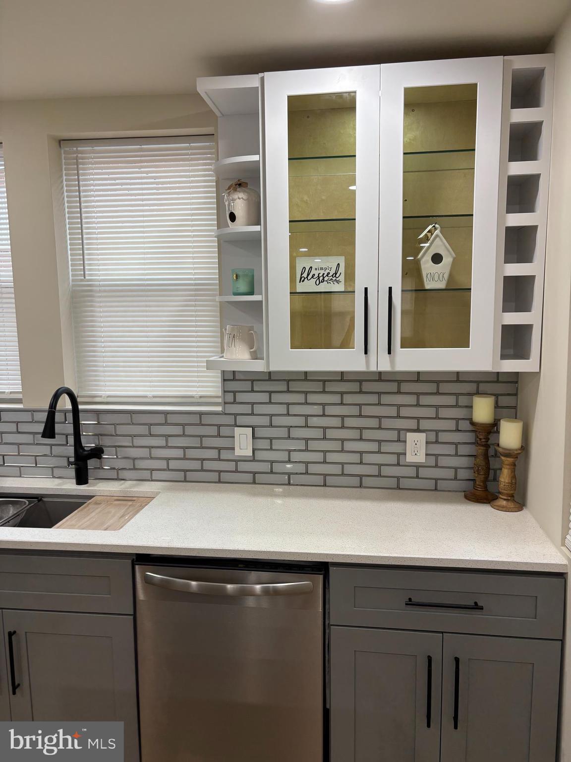 7423 Beverly Road Philadelphia, PA 19138 - Photo 5 of 27