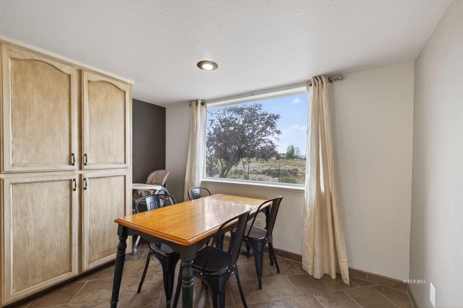 407 Flora Drive Spring Creek, NV 89815 - Photo 16 of 50