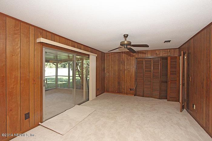 8882 Runnymeade Road Jacksonville, FL 32257 - Photo 13 of 31 familyroom_700