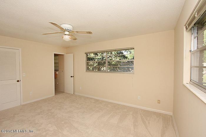 8882 Runnymeade Road Jacksonville, FL 32257 - Photo 20 of 31 masterbedroomview2_700