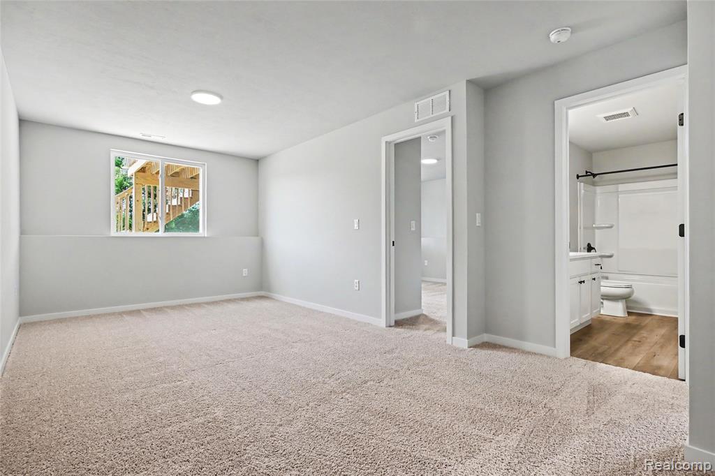 5528 Lahring Road Linden, MI 48451 - Photo 14 of 29