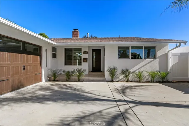 $1,199,000 | 6820 Encino Avenue, Van Nuys, CA 91406