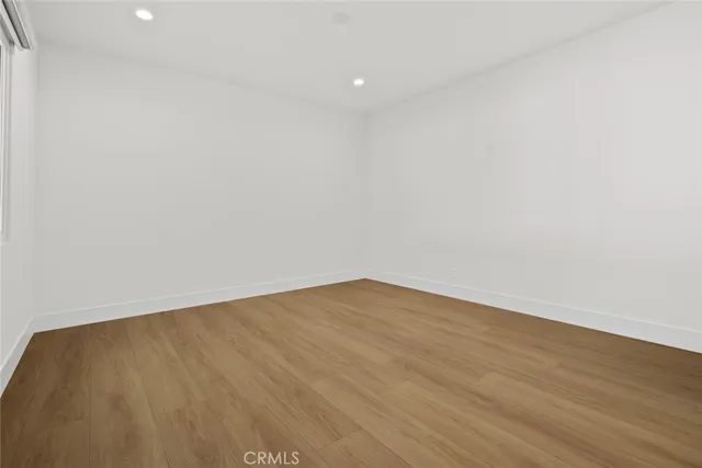 $1,199,000 | 6820 Encino Avenue, Van Nuys, CA 91406