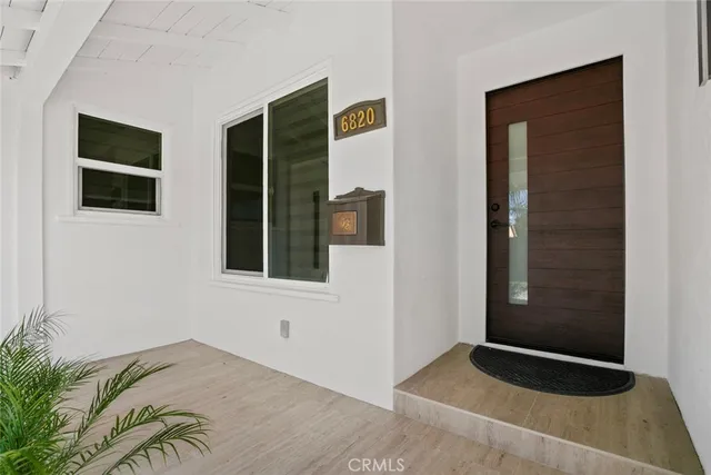 $1,199,000 | 6820 Encino Avenue, Van Nuys, CA 91406