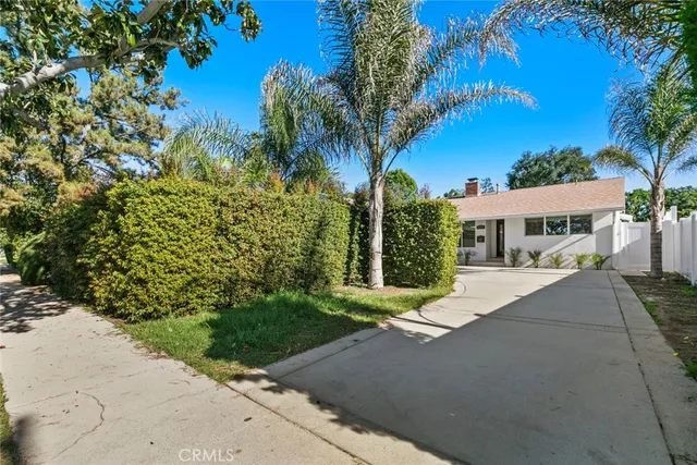 $1,199,000 | 6820 Encino Avenue, Van Nuys, CA 91406