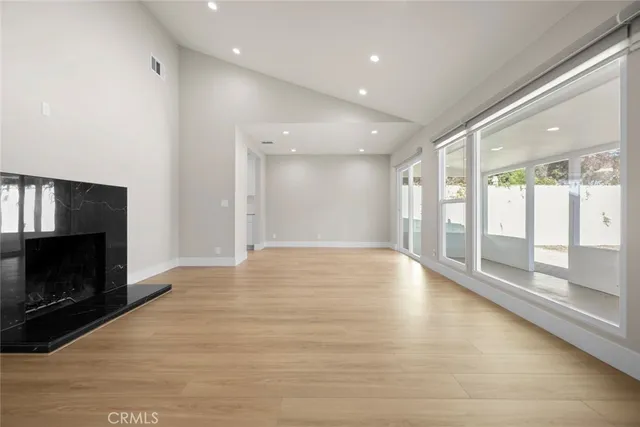 $1,199,000 | 6820 Encino Avenue, Van Nuys, CA 91406