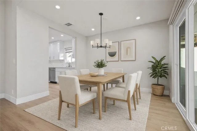 $1,199,000 | 6820 Encino Avenue, Van Nuys, CA 91406