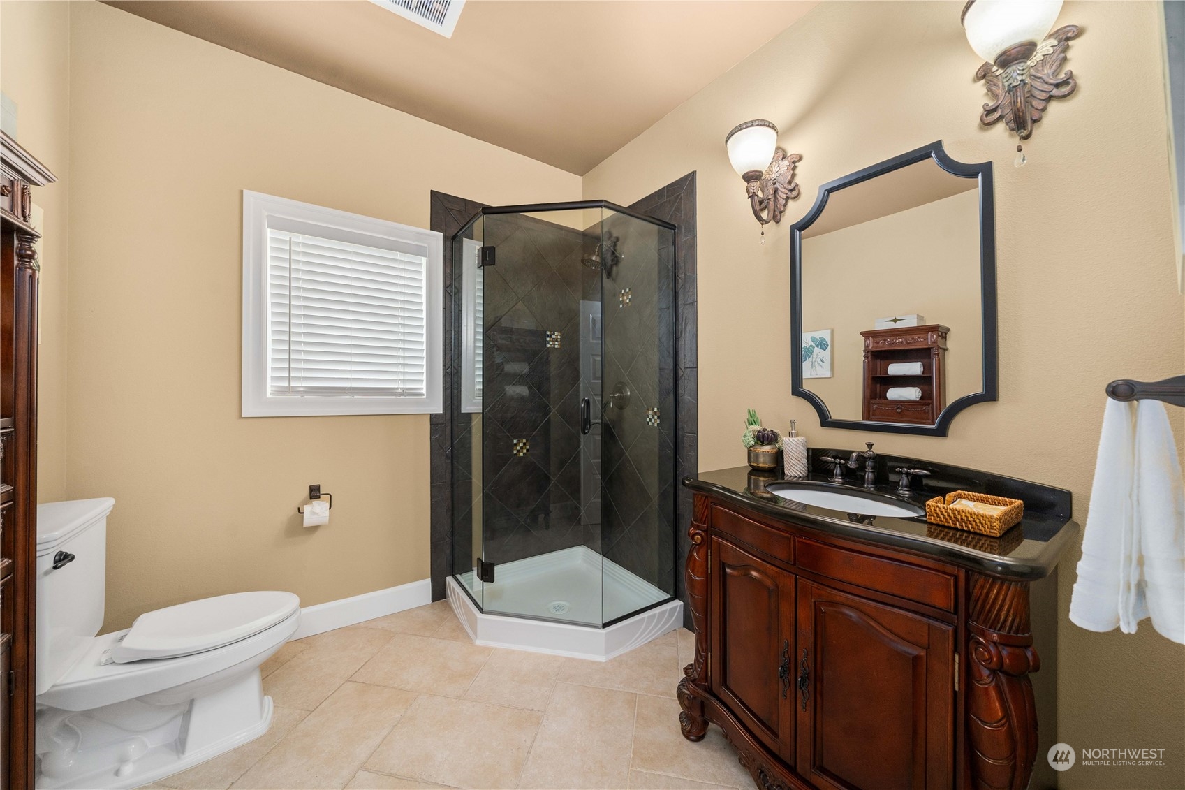 29322 Southeast 374th Street Enumclaw, WA 98022 - Photo 18 of 40