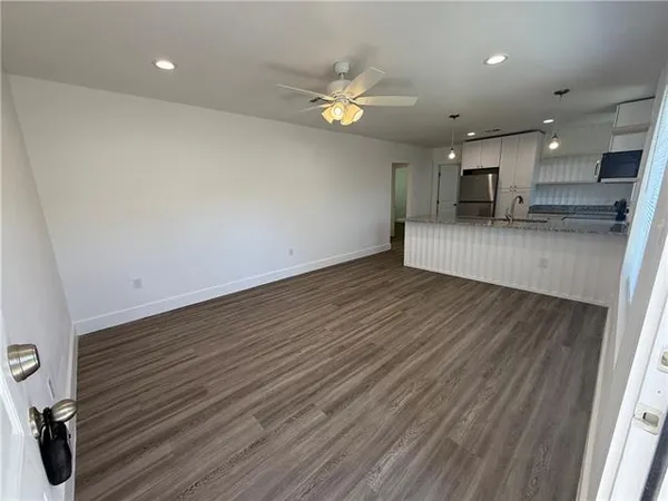 $1,850 | 717 North Woodlawn Avenue, Metairie, LA 70001