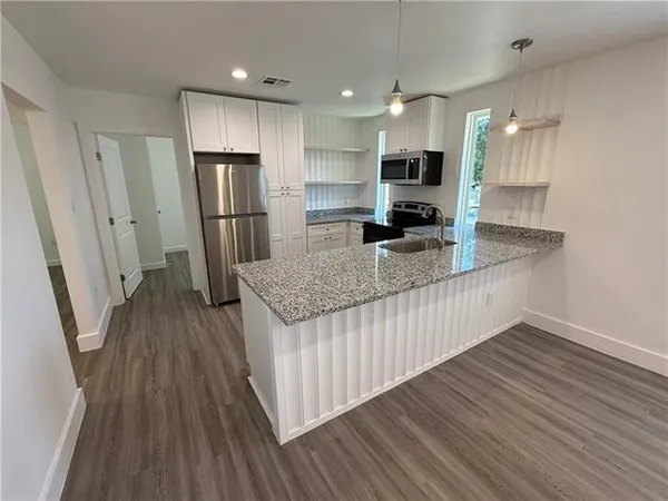 $1,850 | 717 North Woodlawn Avenue, Metairie, LA 70001