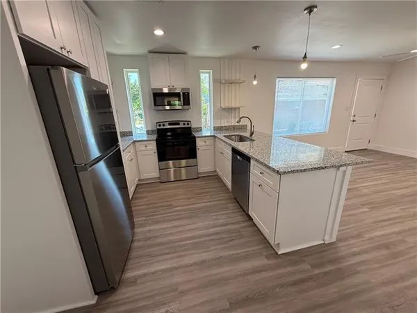 $1,850 | 717 North Woodlawn Avenue, Metairie, LA 70001