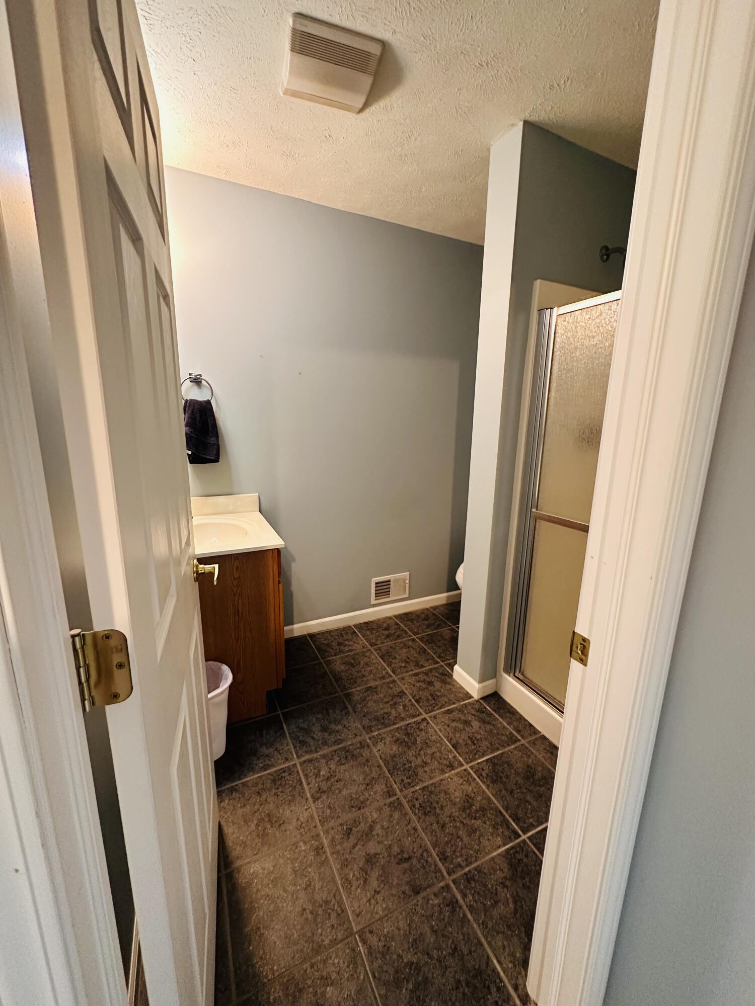 1295 Whitehall Road, Unit 28 Muskegon, MI 49445 - Photo 24 of 32 620120BE-1C4D-48FF-818B-C340A3DC788D