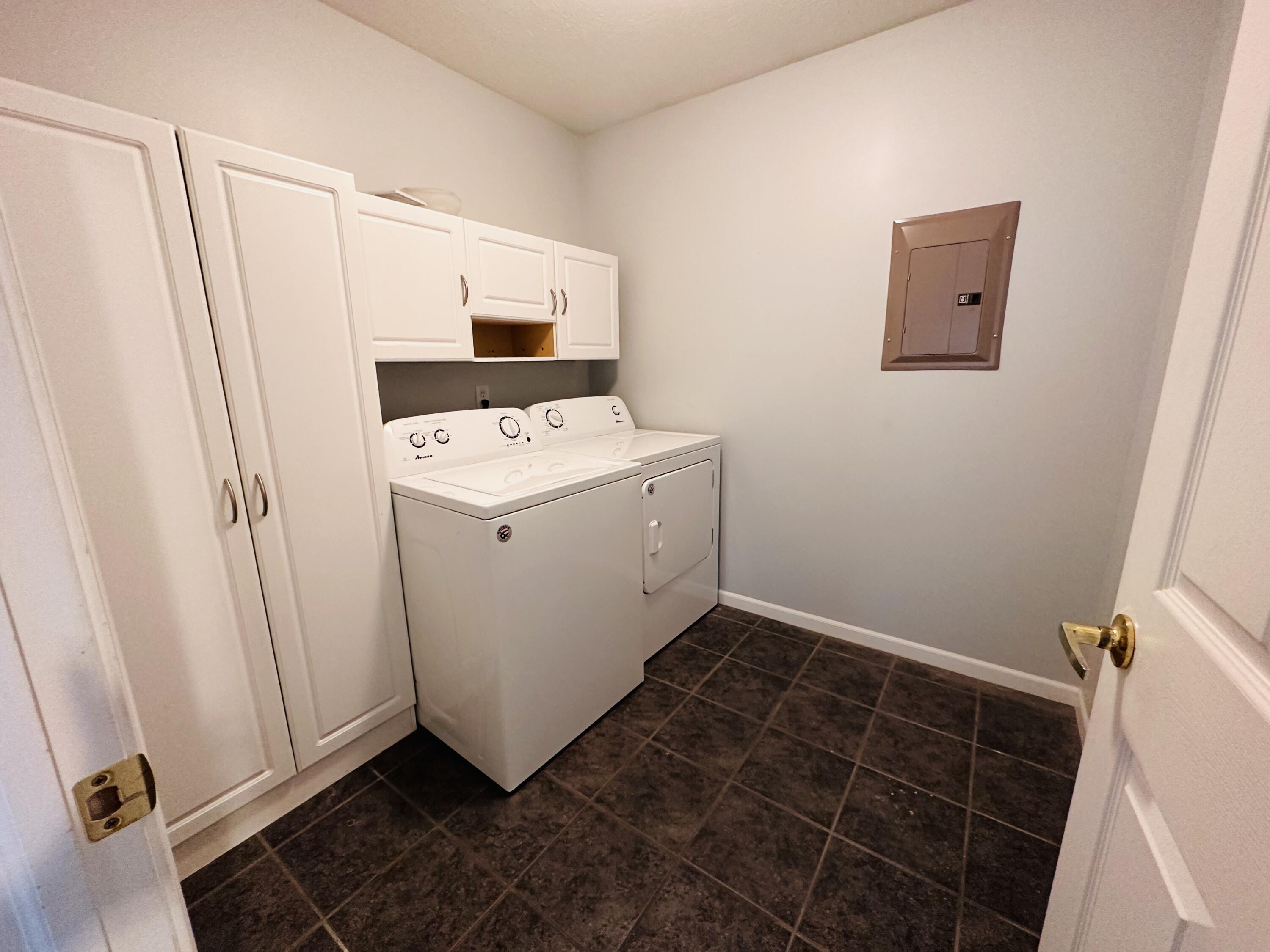 1295 Whitehall Road, Unit 28 Muskegon, MI 49445 - Photo 27 of 32 880AD2E9-529C-48B9-BE6B-65FA83131994