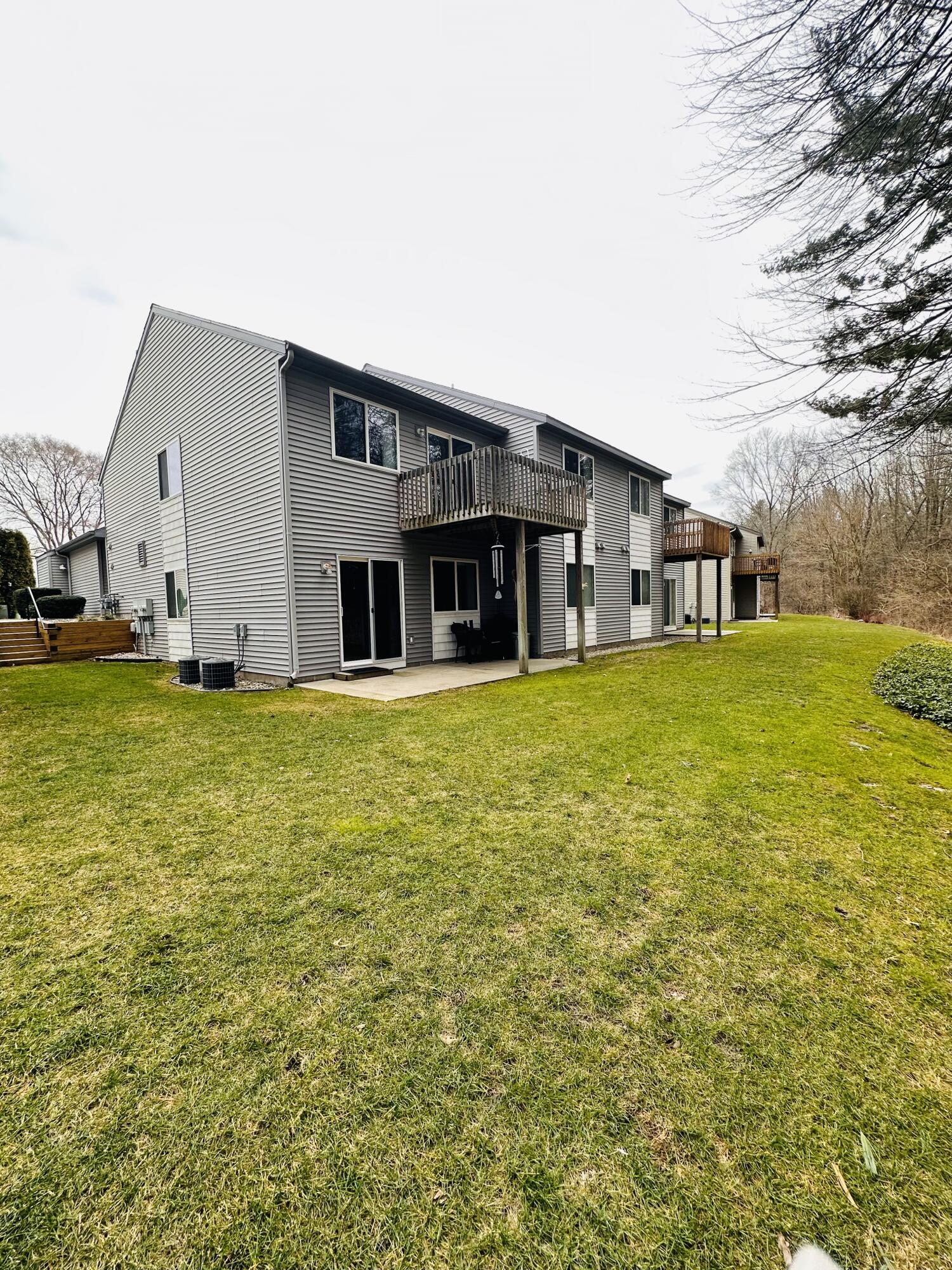 1295 Whitehall Road, Unit 28 Muskegon, MI 49445 - Photo 5 of 32 A4321771-DF9C-40D7-A60B-EABCCD1E40BE