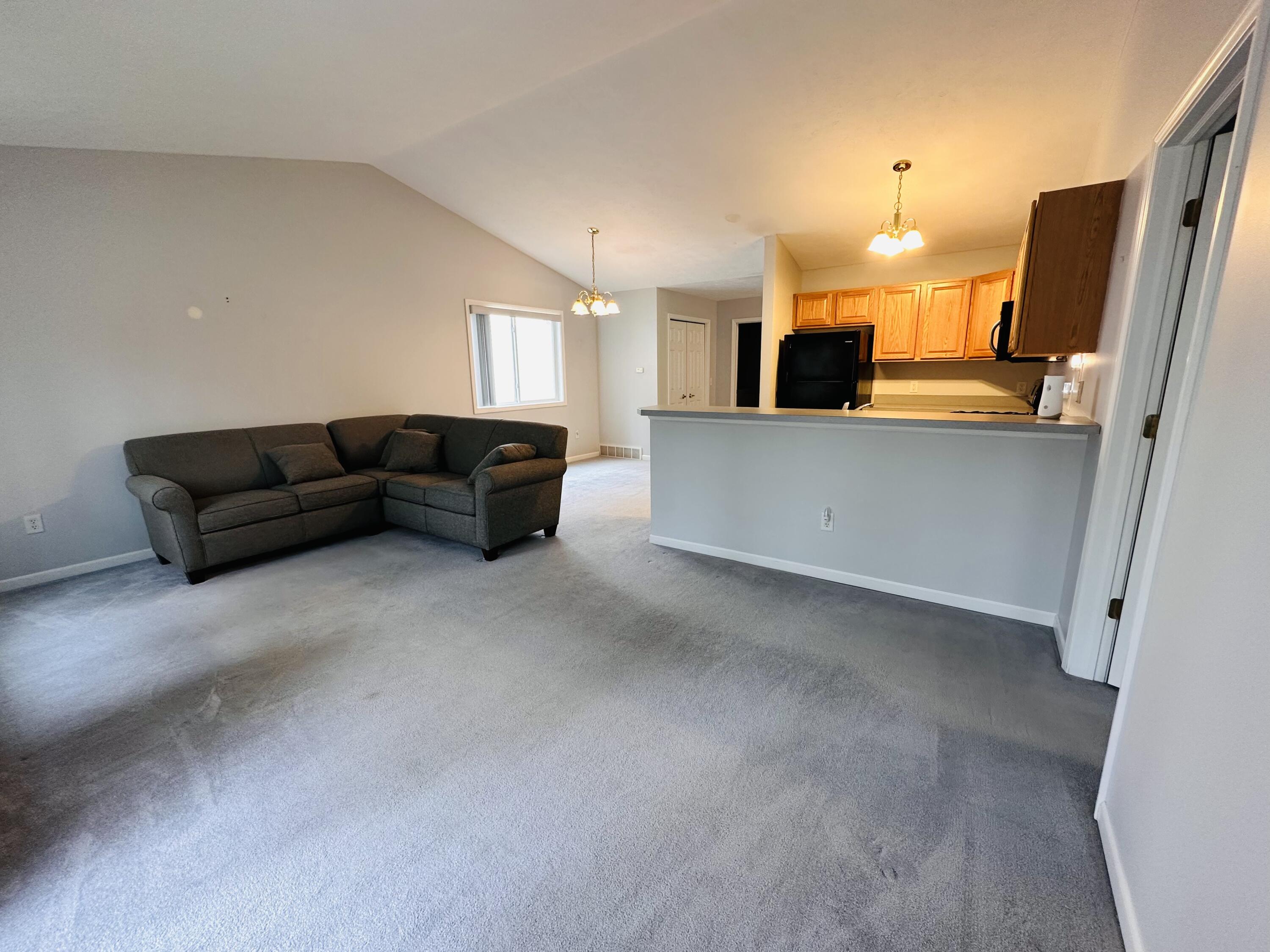 1295 Whitehall Road, Unit 28 Muskegon, MI 49445 - Photo 10 of 32 F5E37A9A-B837-4FCD-807A-5D5D02314B3F
