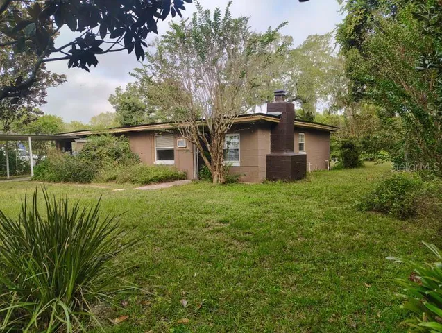 $150,000 | 20621 Southeast Highway 42, Umatilla, FL 32784