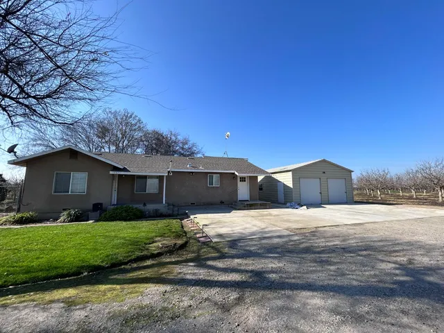 $2,500 | 10431 South Bethel Avenue, Selma, CA 93662