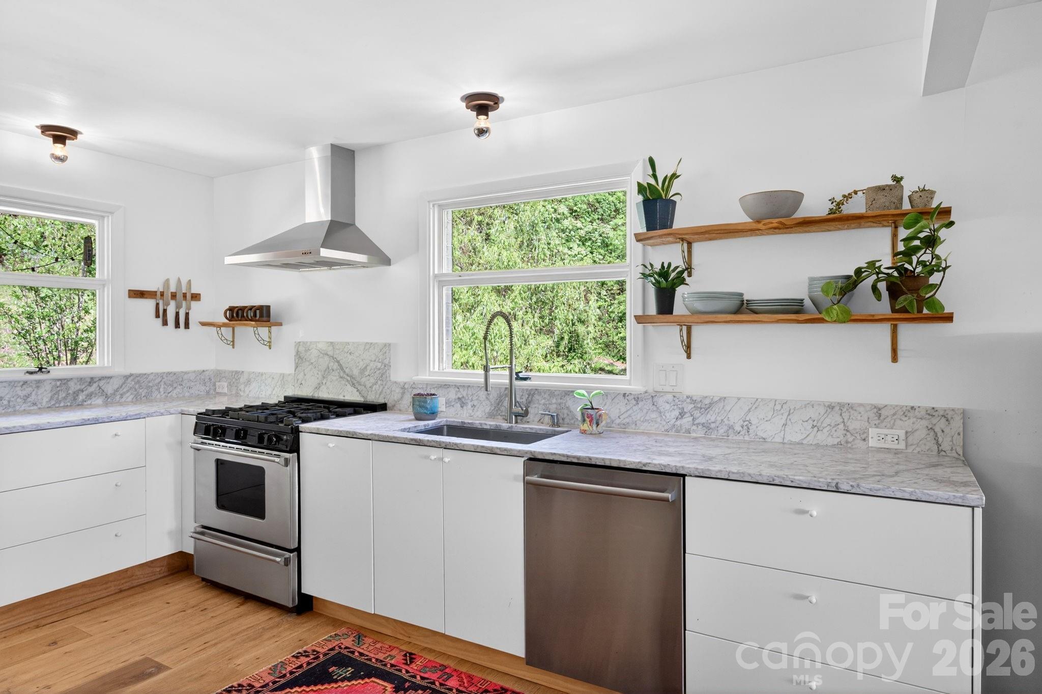 301 Stratford Road Asheville, NC 28804 - Photo 9 of 40 Gallery Image 9