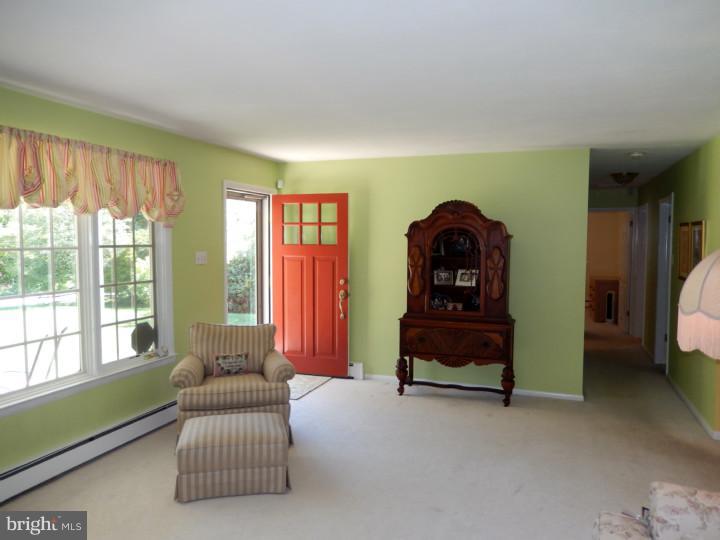258 Painter Road Media, PA 19063 - Photo 4 of 25 Living Room