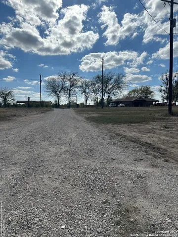 $275,000 | 14075 Sherwood Road, Atascosa, TX 78002