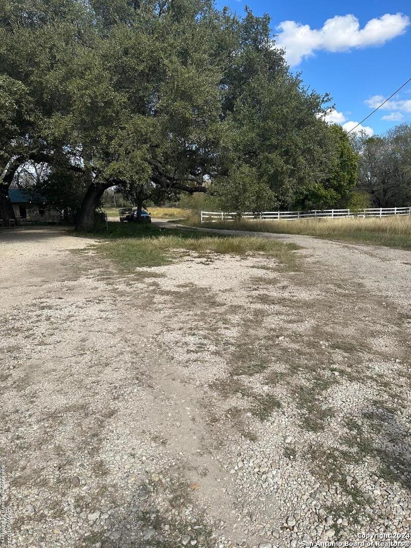 14075 Sherwood Road Atascosa, TX 78002 - Photo 3 of 15