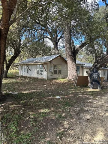 $275,000 | 14075 Sherwood Road, Atascosa, TX 78002