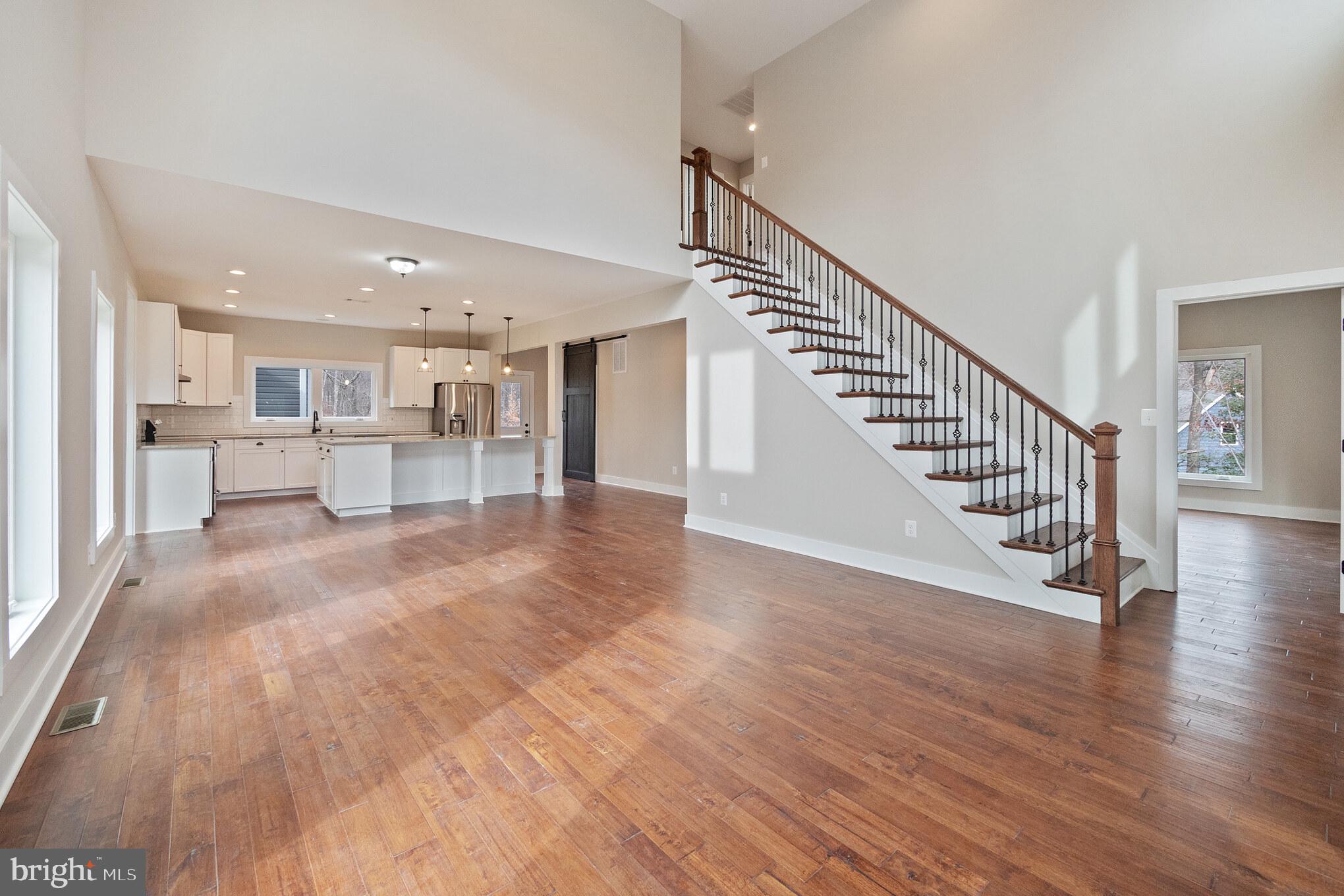 4164 Ebenezer Road Bluemont, VA 20135 - Photo 3 of 12 Living room